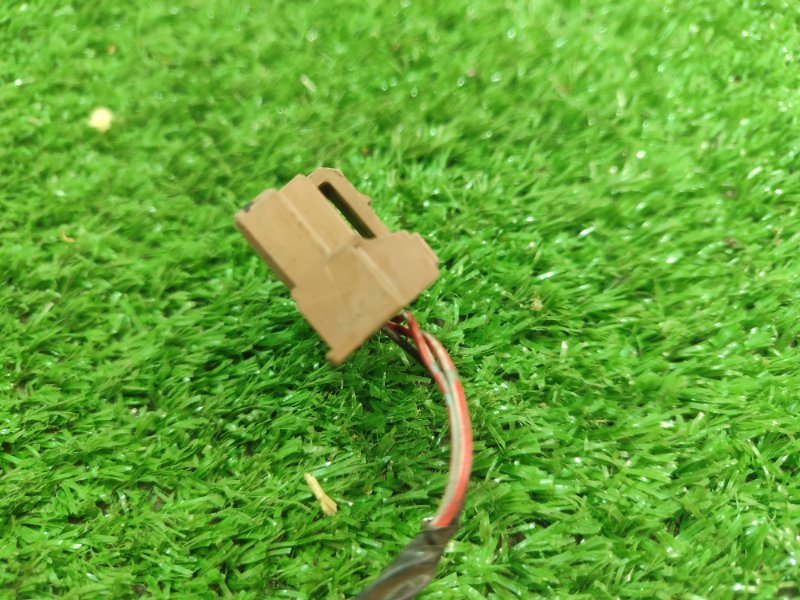 Фишка разъем Toyota Carina 1989 st170