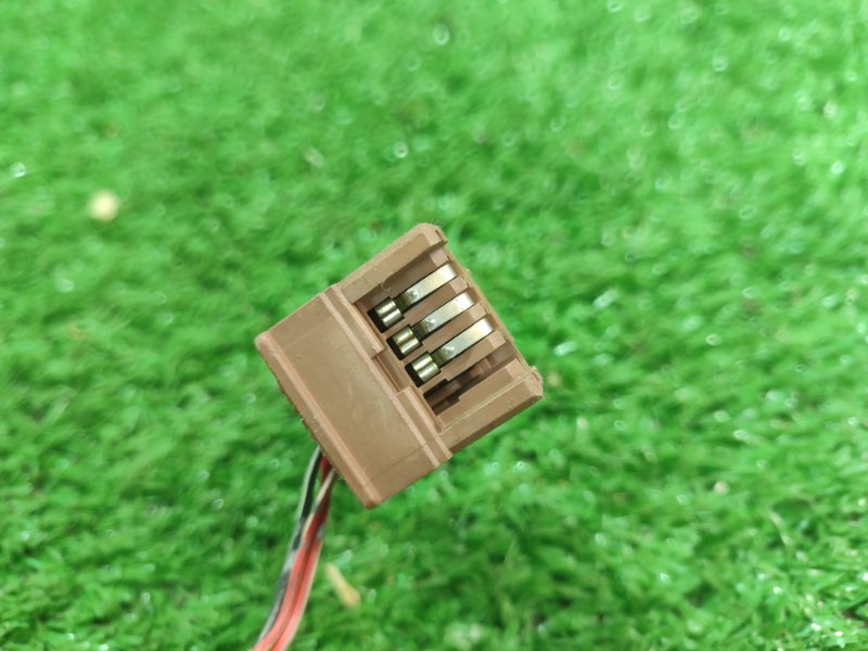 Фишка разъем Toyota Carina 1989 st170