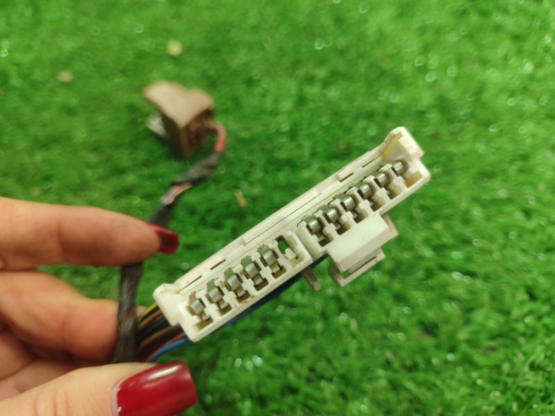 Фишка разъем Toyota Carina 1989 st170