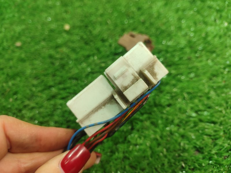 Фишка разъем Toyota Carina 1989 st170