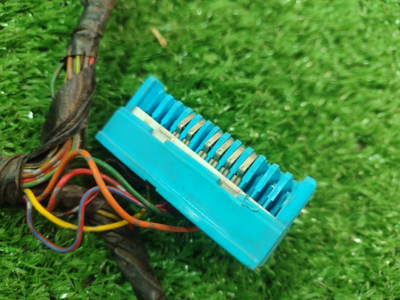 Фишка разъем Toyota Carina 1989 st170