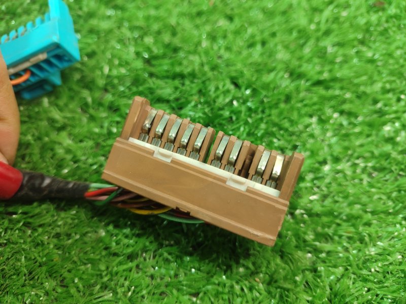 Фишка разъем Toyota Carina 1989 st170