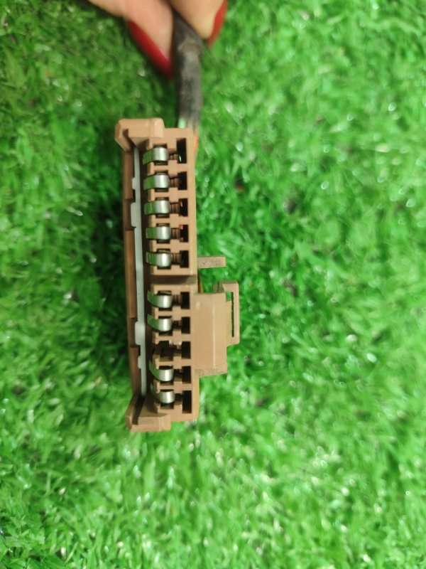 Фишка разъем Toyota Carina 1989 st170