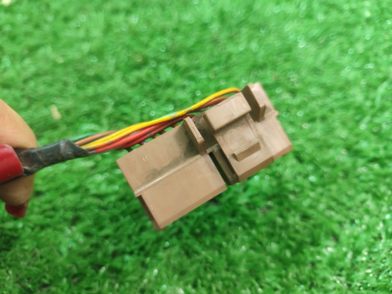 Фишка разъем Toyota Carina 1989 st170