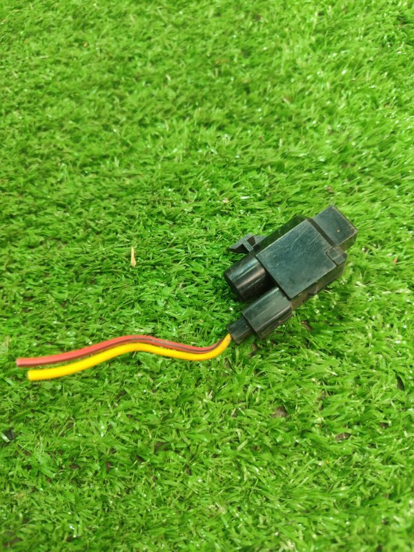 Фишка разъем Toyota Carina 1989 st170