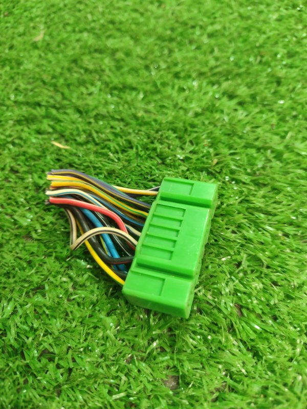 Фишка разъем Toyota Carina 1989 st170