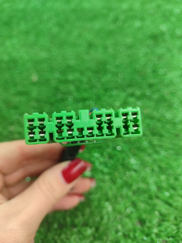 Фишка разъем Toyota Carina 1989 st170