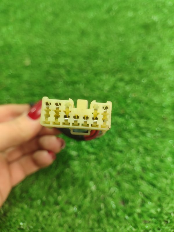 Фишка разъем Toyota Carina 1989 st170