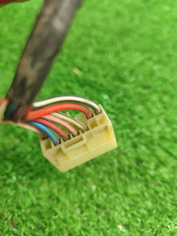 Фишка разъем Toyota Carina 1989 st170