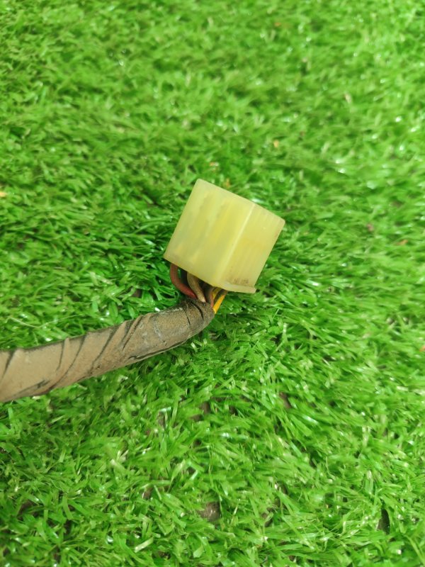 Фишка разъем Toyota Carina 1989 st170