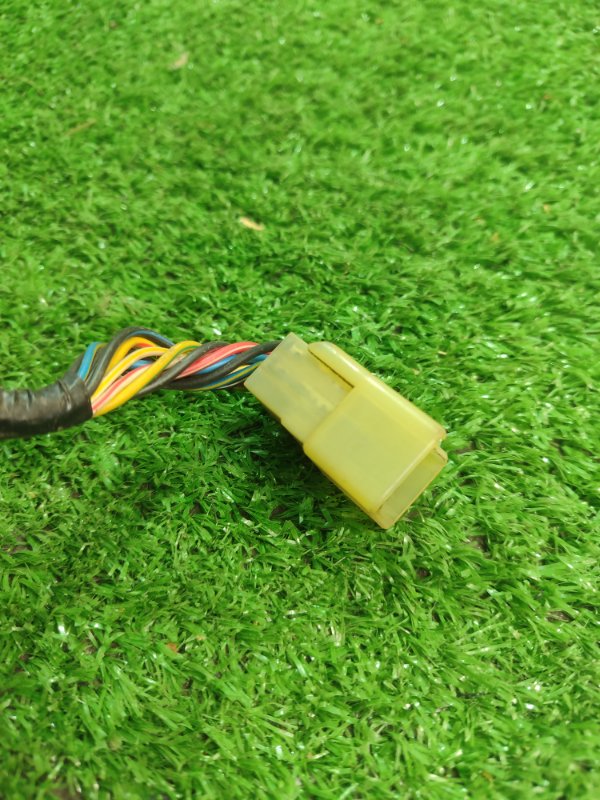 Фишка разъем Toyota Carina 1989 st170