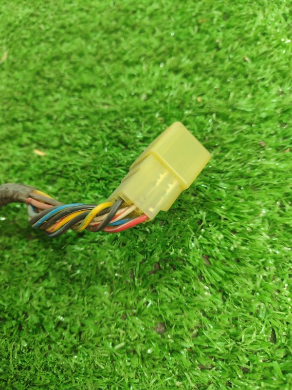 Фишка разъем Toyota Carina 1989 st170