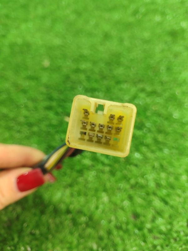 Фишка разъем Toyota Carina 1989 st170