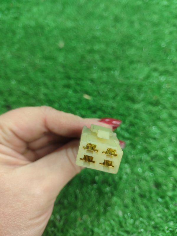 Фишка разъем Toyota Carina 1989 st170