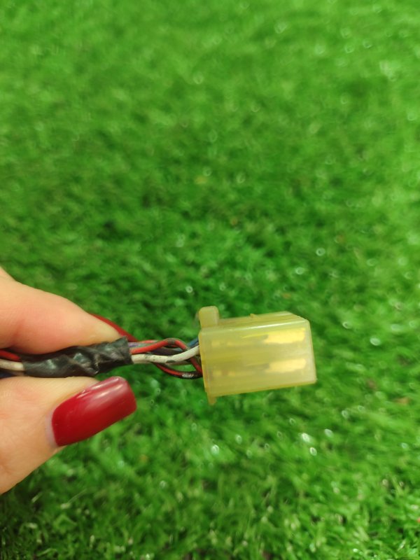 Фишка разъем Toyota Carina 1989 st170