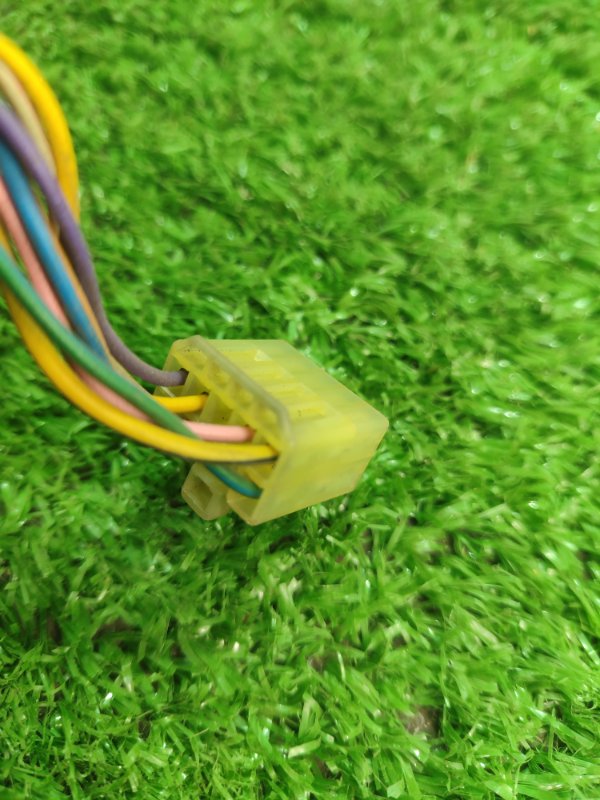 Фишка разъем Toyota Carina 1989 st170