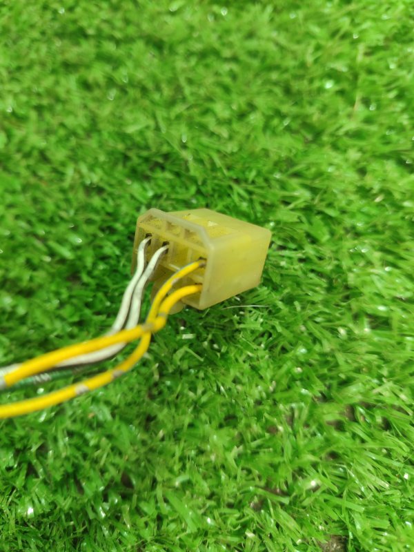 Фишка разъем Toyota Carina 1989 st170