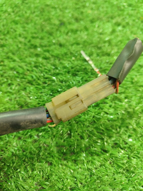 Фишка разъем Toyota Carina 1989 st170