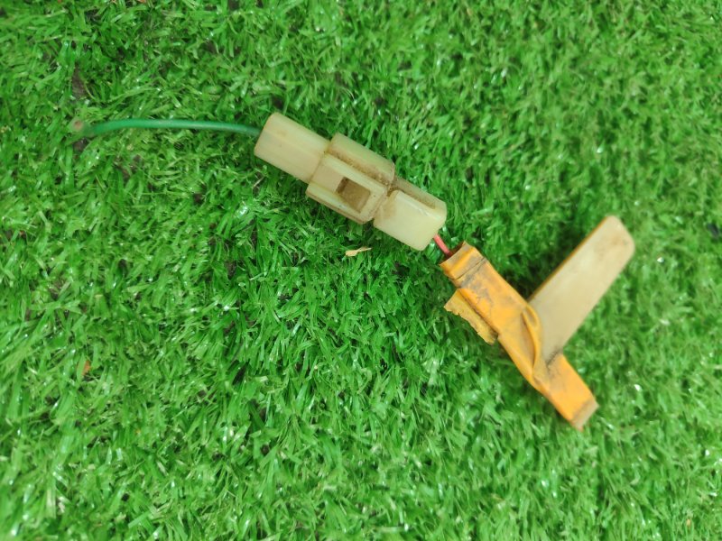 Фишка разъем Toyota Carina 1989 st170