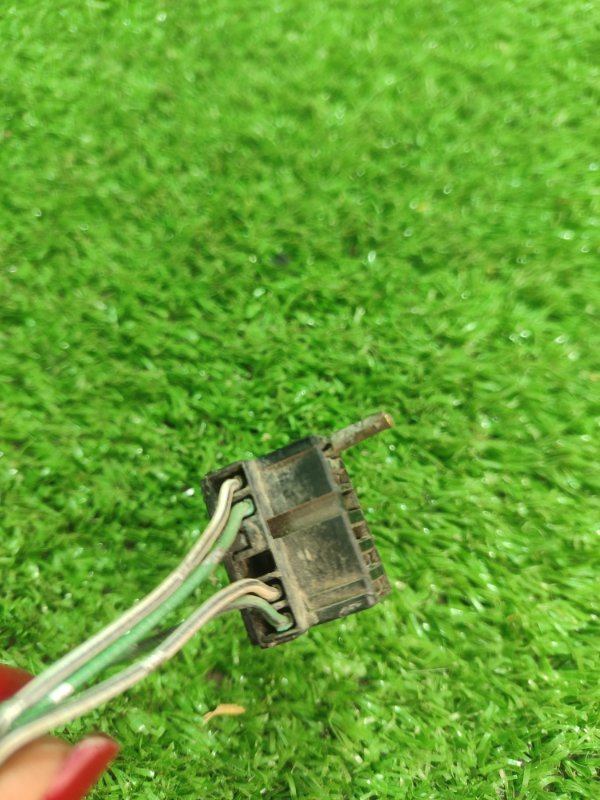 Фишка разъем Toyota Carina 1989 st170