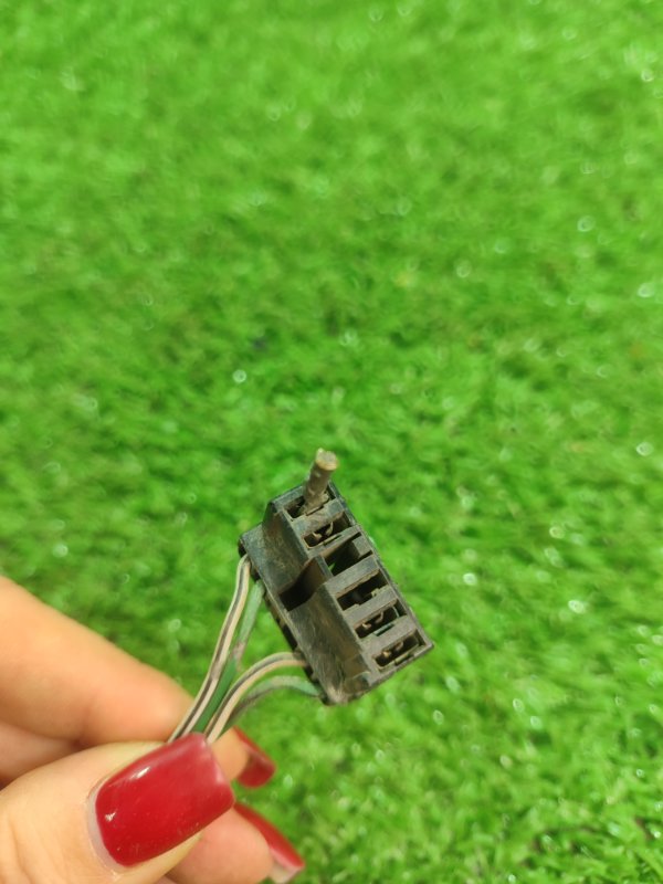 Фишка разъем Toyota Carina 1989 st170