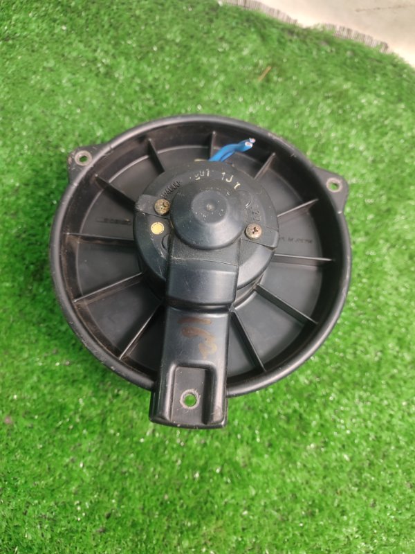 Мотор печки Toyota Carina 1989 st170