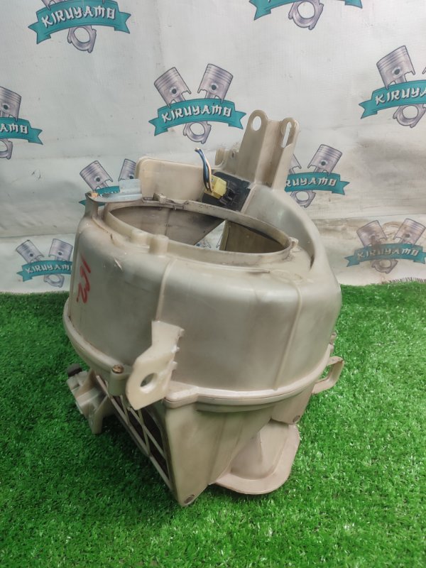 Корпус моторчика отопителя Toyota Carina 1989 st170