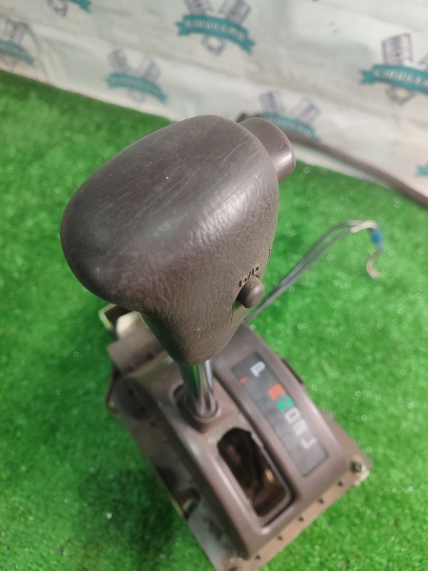 Селектор АКПП Toyota Carina 1989 st170