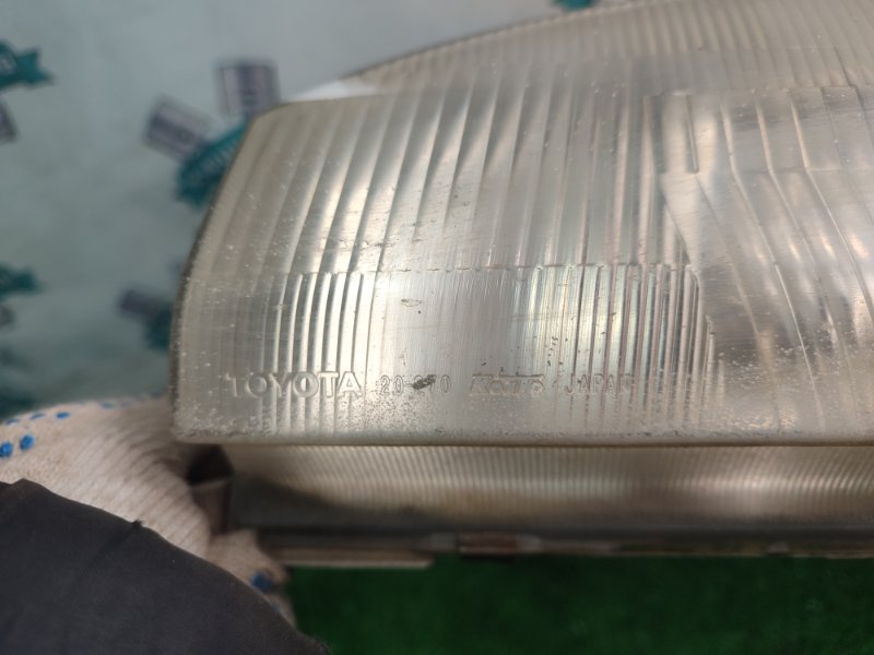 Фара Toyota Carina 1989 st170