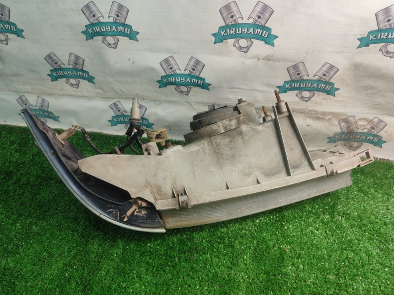 Фара Toyota Carina 1989 st170