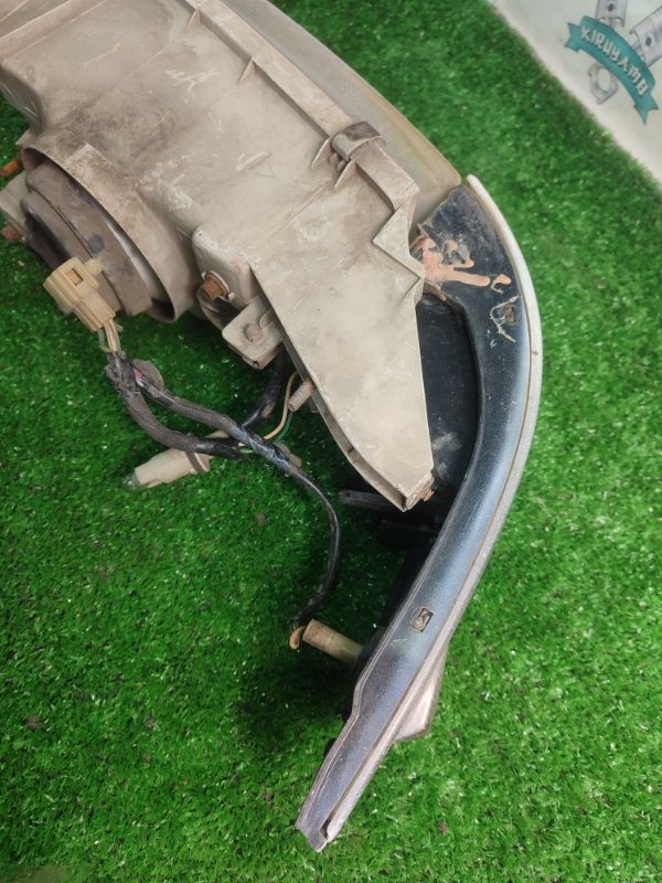 Фара Toyota Carina 1989 st170