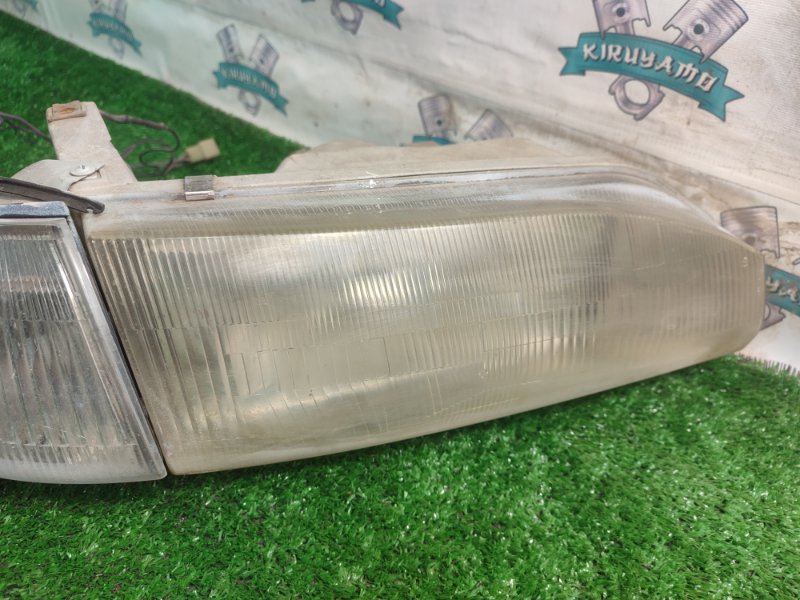 Фара Toyota Carina 1989 st170