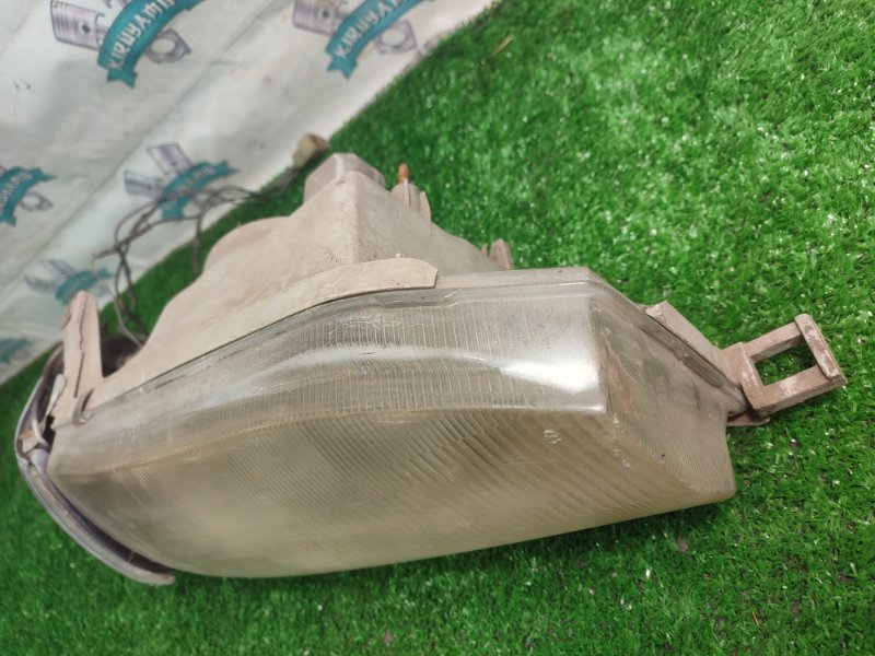 Фара Toyota Carina 1989 st170