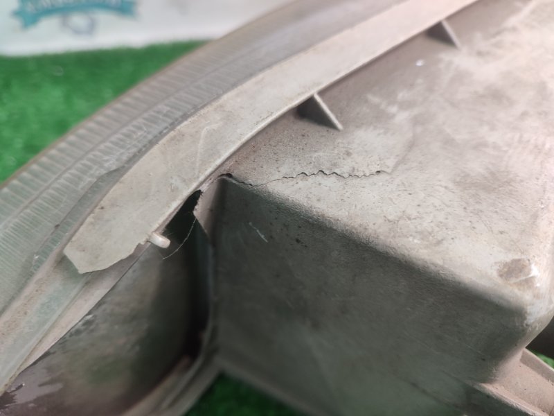 Фара Toyota Carina 1989 st170