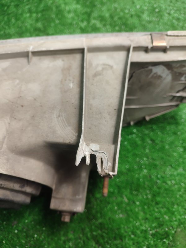 Фара Toyota Carina 1989 st170