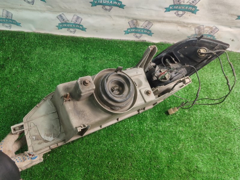 Фара Toyota Carina 1989 st170