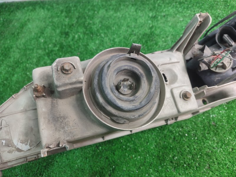 Фара Toyota Carina 1989 st170