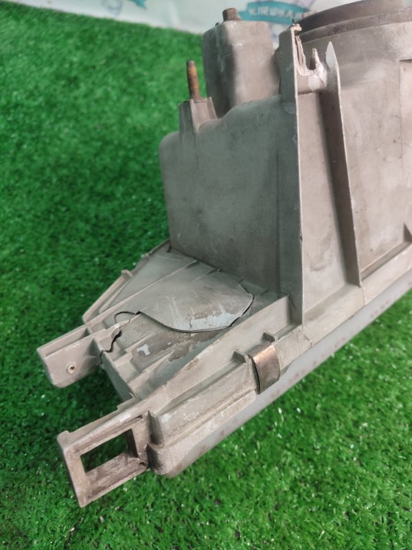 Фара Toyota Carina 1989 st170