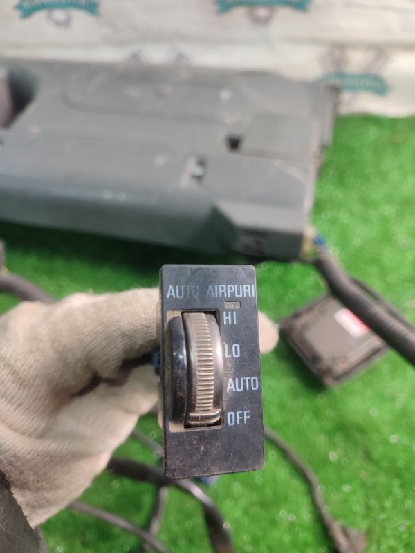 Ионизатор Toyota Carina 1989 st170