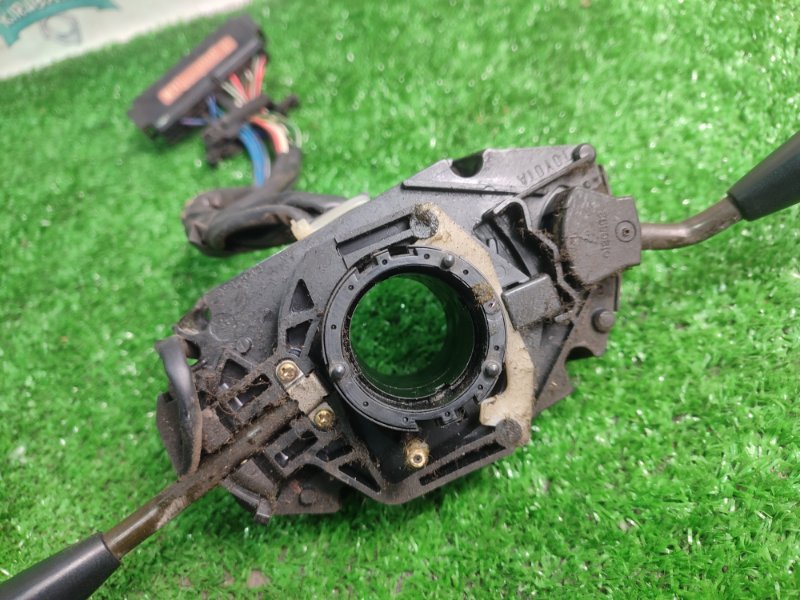 Блок подрулевых переключателей Toyota Carina 1989 st170