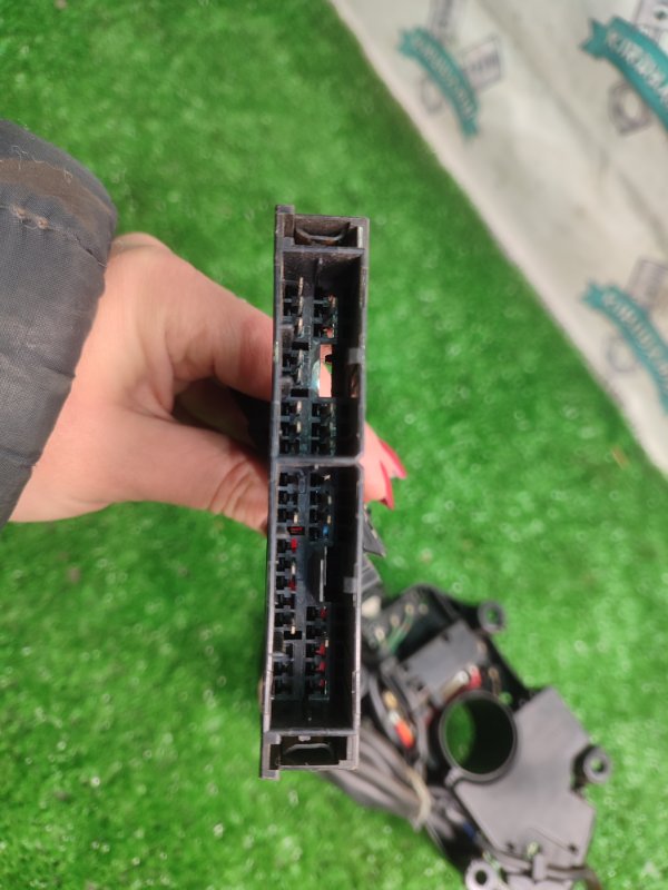 Блок подрулевых переключателей Toyota Carina 1989 st170