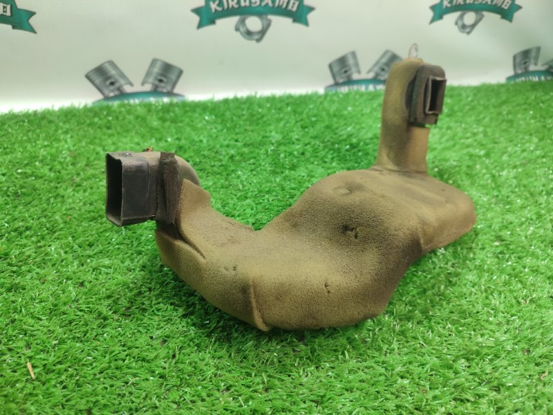 Воздуховод салона Toyota Carina 1989 st170