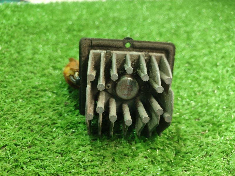 Реостат печки Toyota Carina 1989 st170