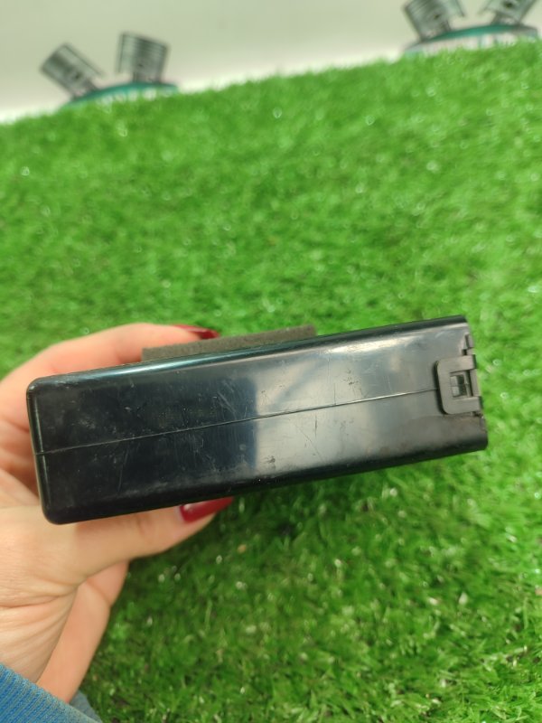 Блок управления климат-контролем Toyota Carina 1989 st170