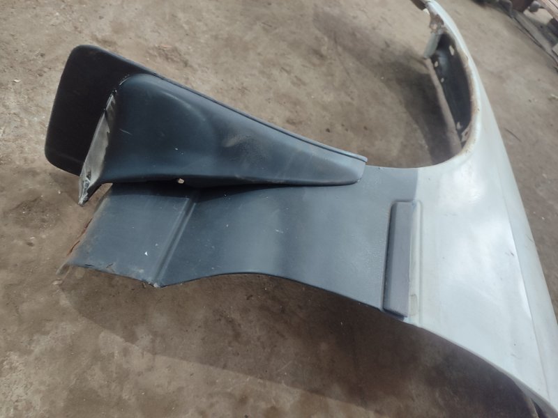 Крыло Toyota Carina 1989 st170