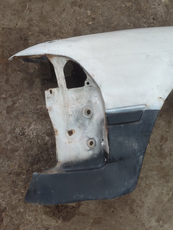 Крыло Toyota Carina 1989 st170