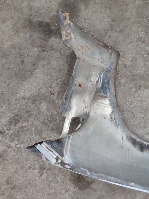 Крыло Toyota Carina 1989 st170