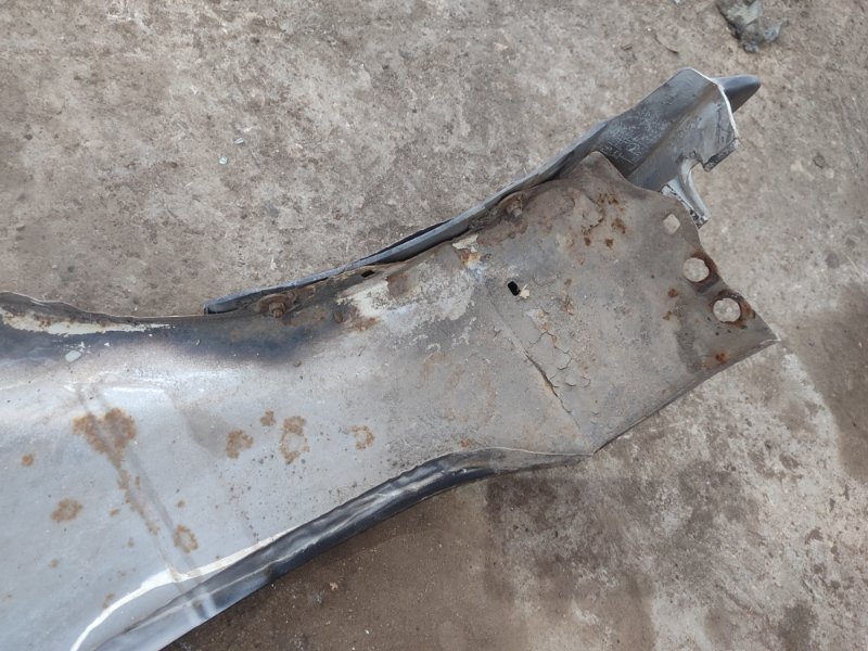 Крыло Toyota Carina 1989 st170