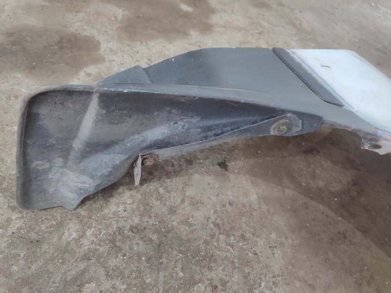 Крыло Toyota Carina 1989 st170