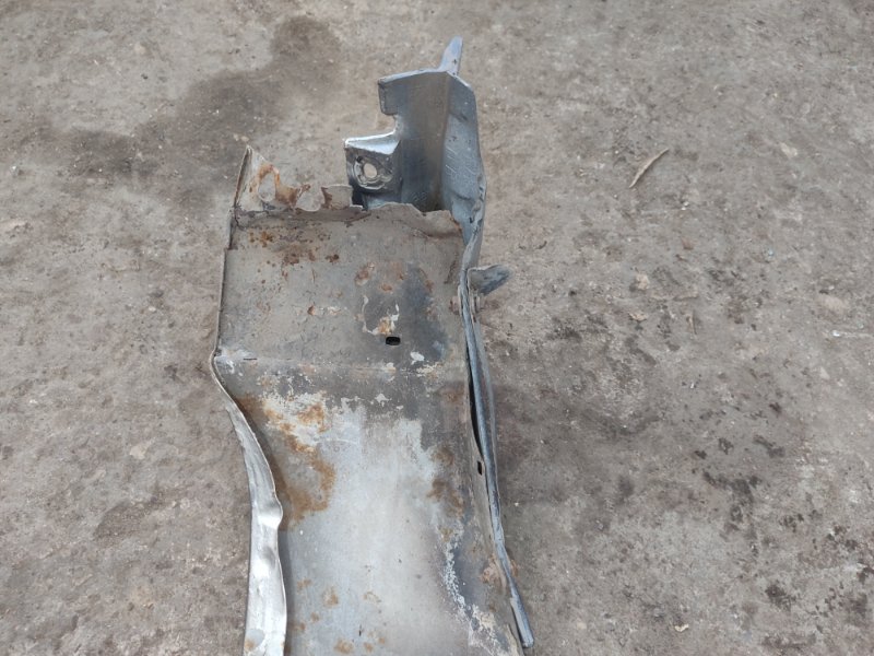 Крыло Toyota Carina 1989 st170